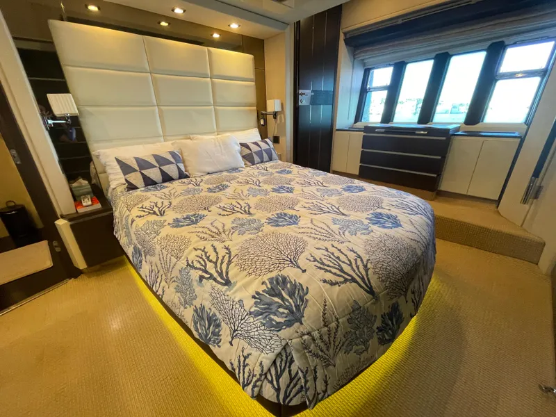 Slide: The Image of Azimut 70 2014 - 58