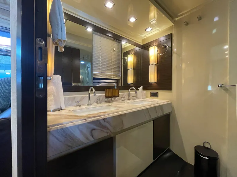 Slide: The Image of Azimut 70 2014 - 63