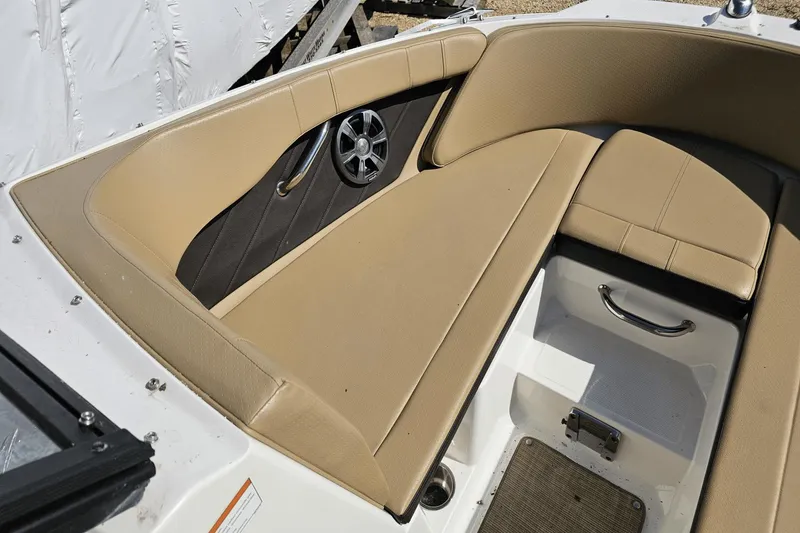 Slide: The Image of Sea Ray 21 SPX OB 2019 - 29