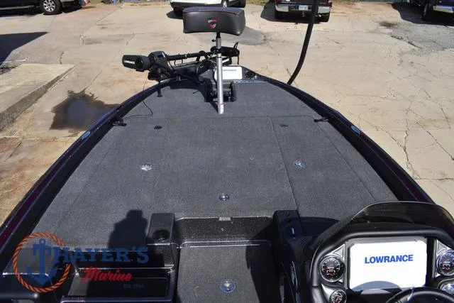 Slide: The Image of Triton 19 TrX Patriot 2025 - 14