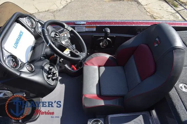 Slide: The Image of Triton 19 TrX Patriot 2025 - 17