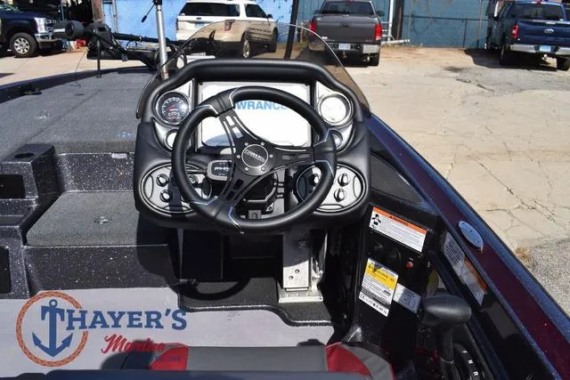 Slide: The Image of Triton 19 TrX Patriot 2025 - 19