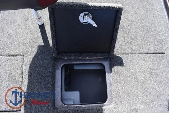 Slide: The Image of Triton 19 TrX Patriot 2025 - 35