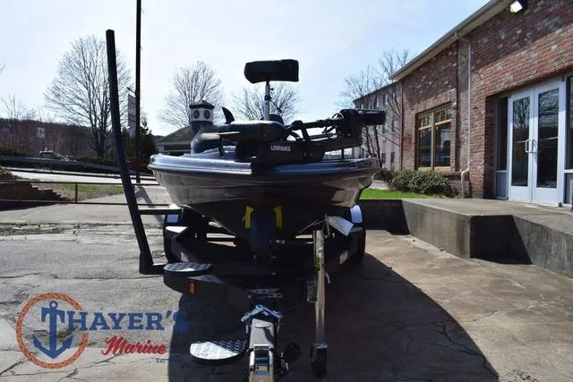 Slide: The Image of Triton 19 TrX Patriot 2025 - 7