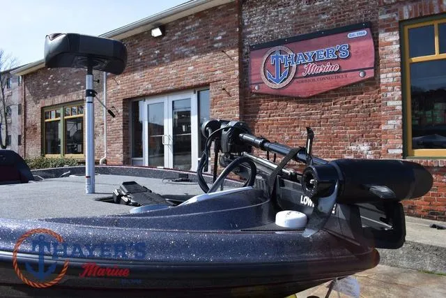 Slide: The Image of Triton 19 TrX Patriot 2025 - 9