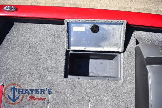 Slide: The Image of Tracker Pro Team 175 2025 - 11