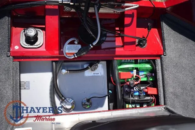 Slide: The Image of Tracker Pro Team 175 2025 - 13