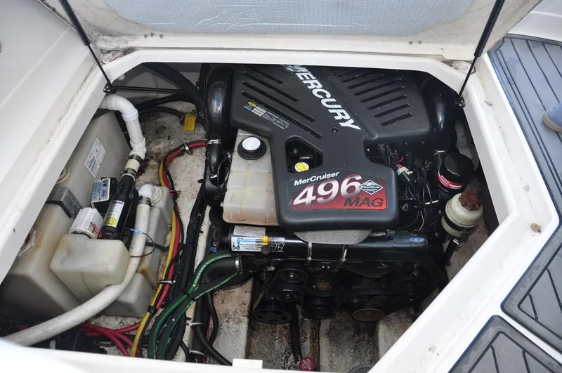 Slide: The Image of Engine compartment of a 2008 Monterey 270 Cruiser with MerCruiser 496 MAG engine. - 21