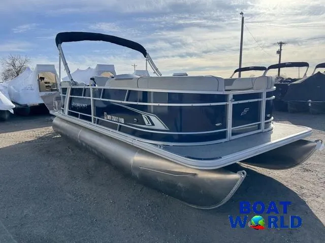 Slide: The Image of 2021 Starcraft EX 20 R Pontoon boat displayed outdoors at Boat World dealership. - 37