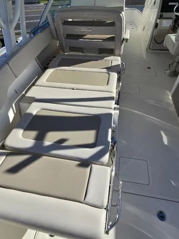 Slide: The Image of Boston Whaler 320 Vantage 2025 - 12
