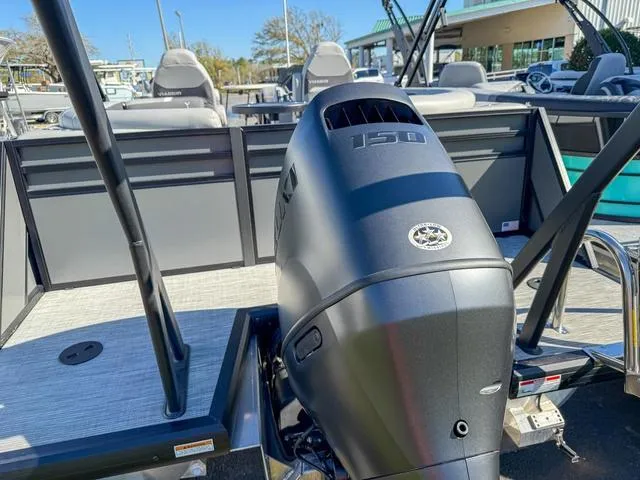 Slide: The Image of Viaggio X22U X 2025 - 3