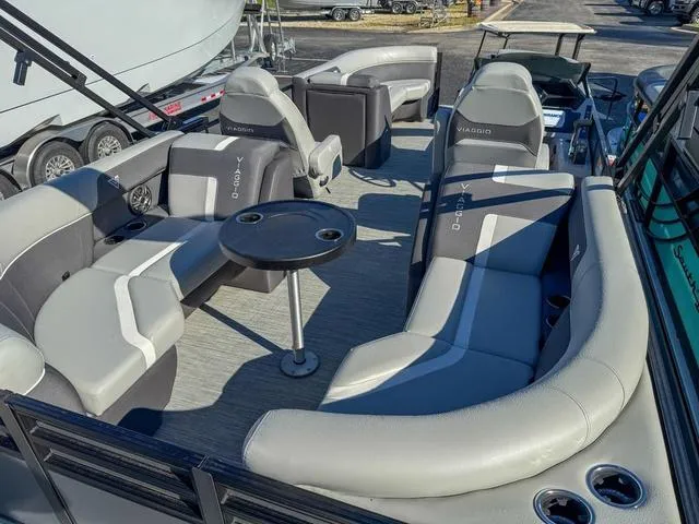 Slide: The Image of Viaggio X22U X 2025 - 5