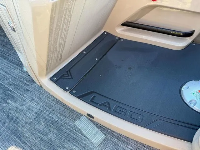 Slide: The Image of Viaggio Z24U Z 2025 - 6