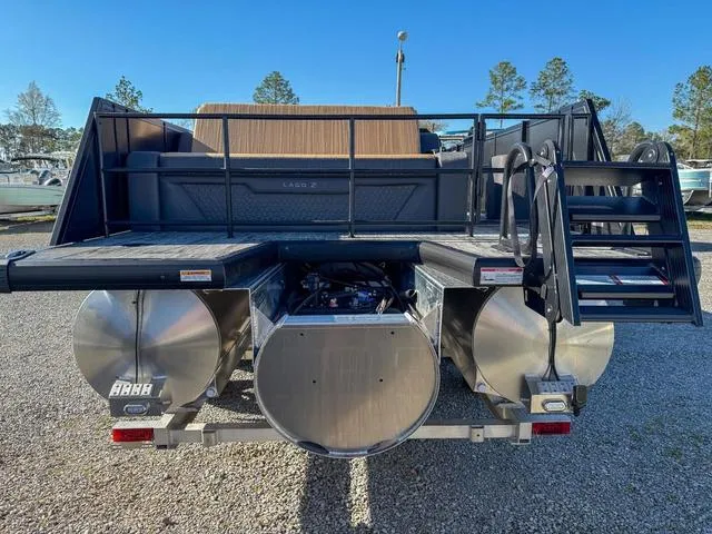 Slide: The Image of Viaggio Z22S Z 2025 - 13