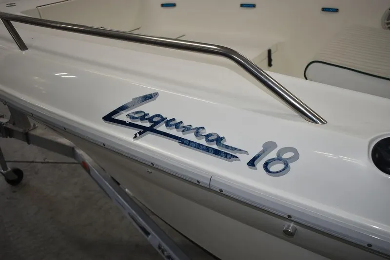 Slide: The Image of Sea Ray Laguna 1992 - 11