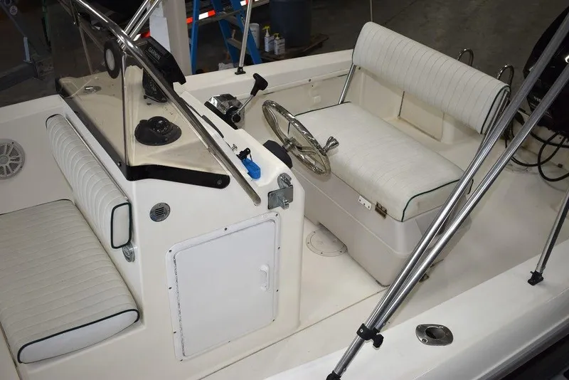 Slide: The Image of Sea Ray Laguna 1992 - 12