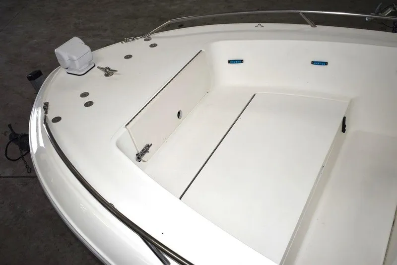 Slide: The Image of Sea Ray Laguna 1992 - 15