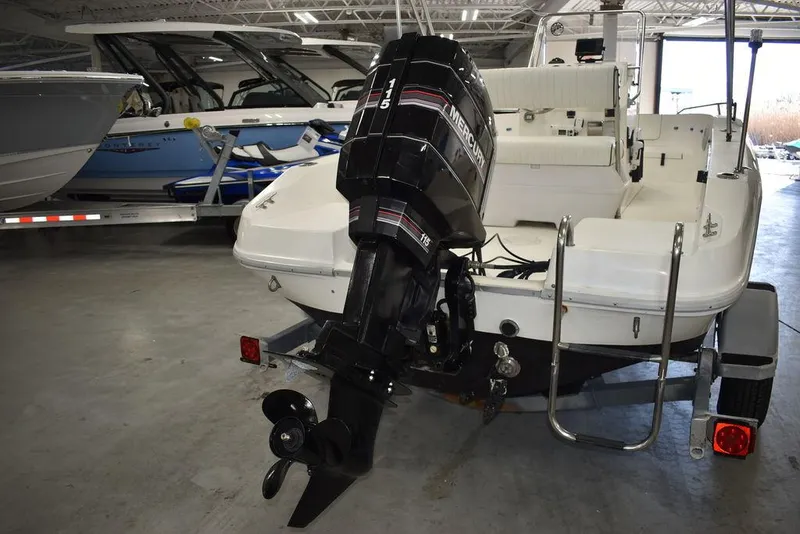 Slide: The Image of Sea Ray Laguna 1992 - 21