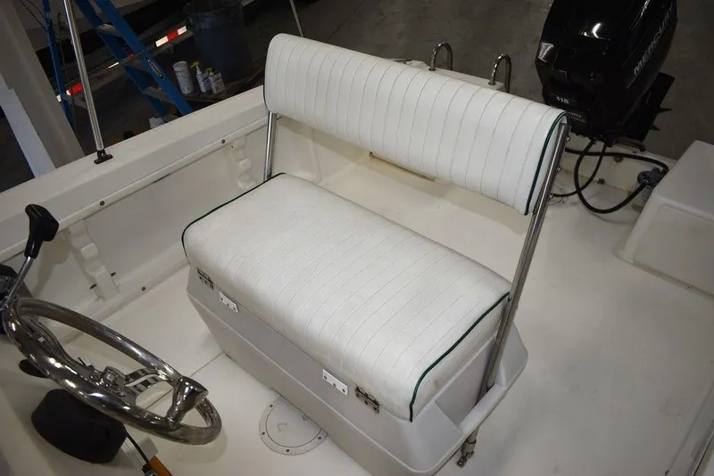 Slide: The Image of Sea Ray Laguna 1992 - 26