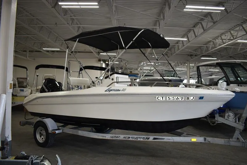 Slide: The Image of Sea Ray Laguna 1992 - 4