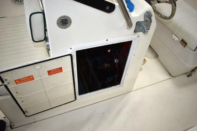 Slide: The Image of Sea Ray Laguna 1992 - 47