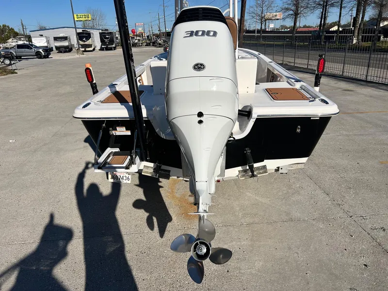 Slide: The Image of Sea Pro 250 Bay 2024 - 4