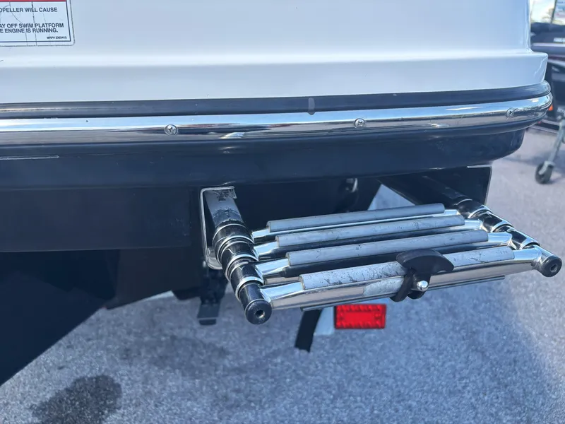 Slide: The Image of 2019 Bayliner VF5 boat with a retractable swim ladder. - 8