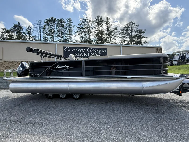 Slide: The Image of Bentley Pontoons Legacy 240 Cruise XL 2025 - 1