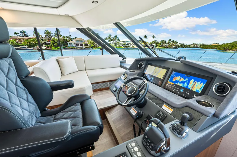 Slide: The Image of Riviera 5400 Sport Yacht 2022 - 65