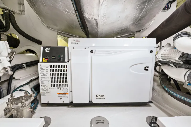 Slide: The Image of Riviera 5400 Sport Yacht 2022 - 91