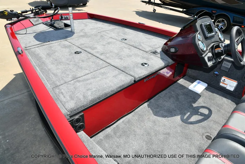 Slide: The Image of Ranger RT188 w/115HP Mercury Pro-XS 2025 - 12