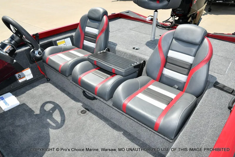 Slide: The Image of Ranger RT188 w/115HP Mercury Pro-XS 2025 - 14