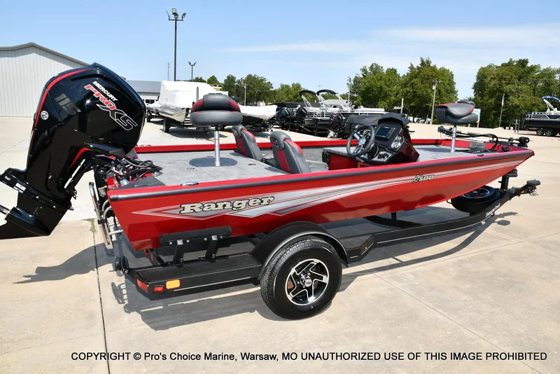 Slide: The Image of Ranger RT188 w/115HP Mercury Pro-XS 2025 - 16