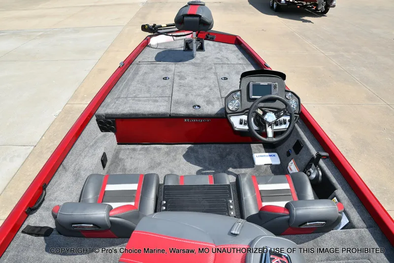 Slide: The Image of Ranger RT188 w/115HP Mercury Pro-XS 2025 - 33