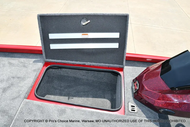 Slide: The Image of Ranger RT188 w/115HP Mercury Pro-XS 2025 - 50