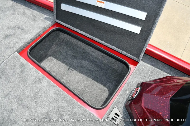 Slide: The Image of Ranger RT188 w/115HP Mercury Pro-XS 2025 - 51