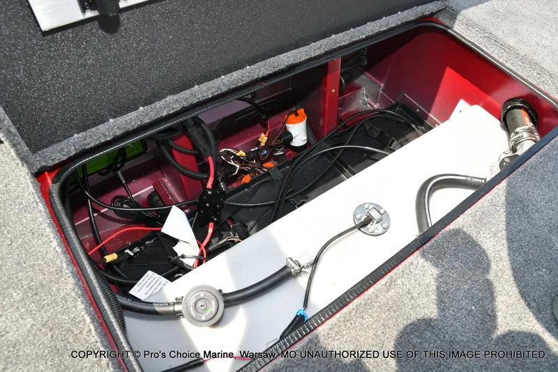 Slide: The Image of Ranger RT188 w/115HP Mercury Pro-XS 2025 - 58