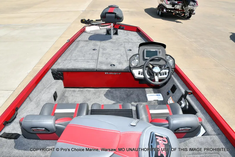Slide: The Image of Ranger RT188 w/115HP Mercury Pro-XS 2025 - 7