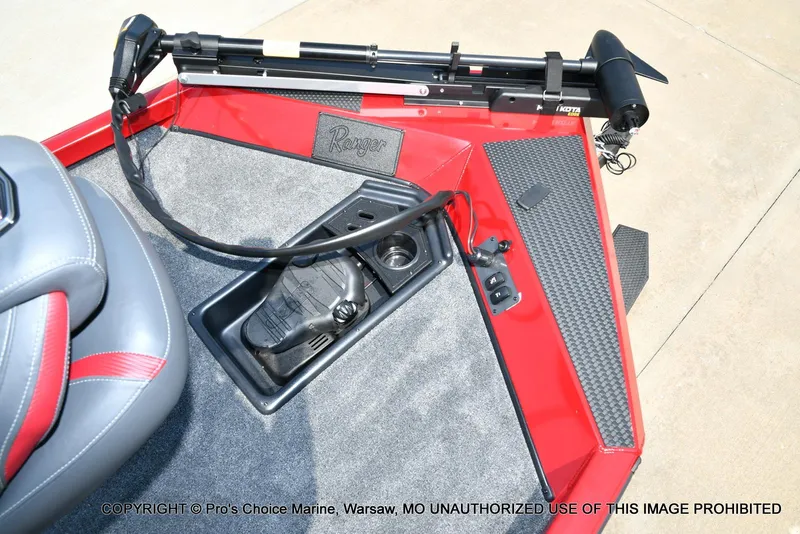 Slide: The Image of Ranger RT188 w/115HP Mercury Pro-XS 2025 - 9