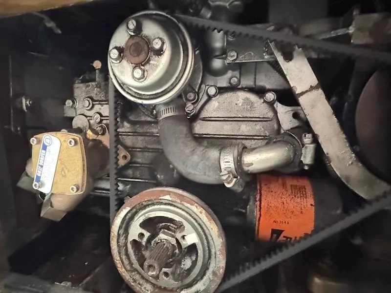 Slide: The Image of 1995 Catalina 30 boat engine with belt drive. - 40