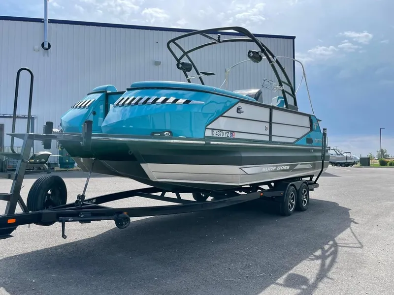 Slide: The Image of Montara 25' Surf Boss 2020 - 15