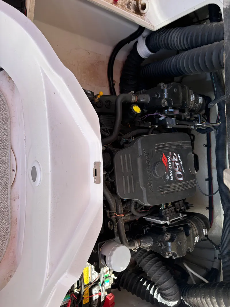 Slide: The Image of Regal 2400 Bowrider 2005 - 10