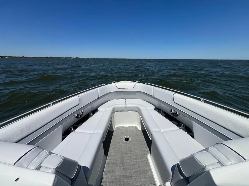 Slide: The Image of Formula 290 Bowrider 2022 - 7