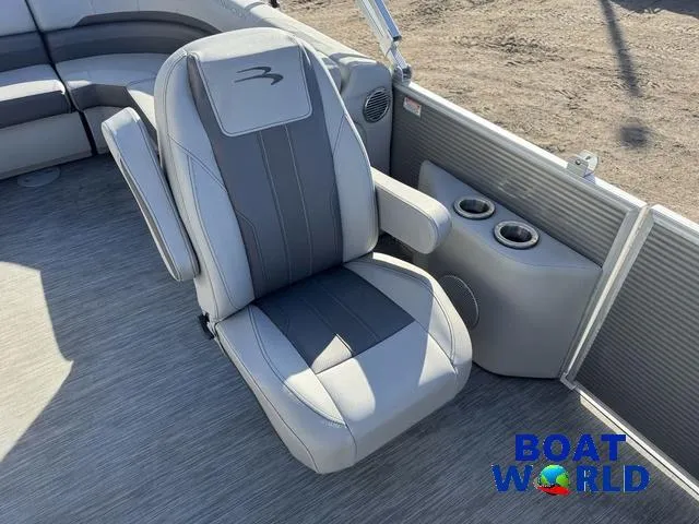 Slide: The Image of Bennington 22 SSRX Pontoon & 115HP Yamaha 2021 - 22