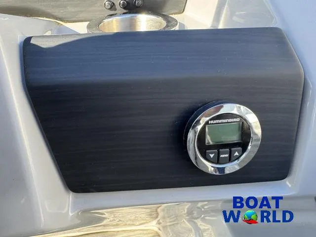 Slide: The Image of Bennington 22 SSRX Pontoon & 115HP Yamaha 2021 - 30