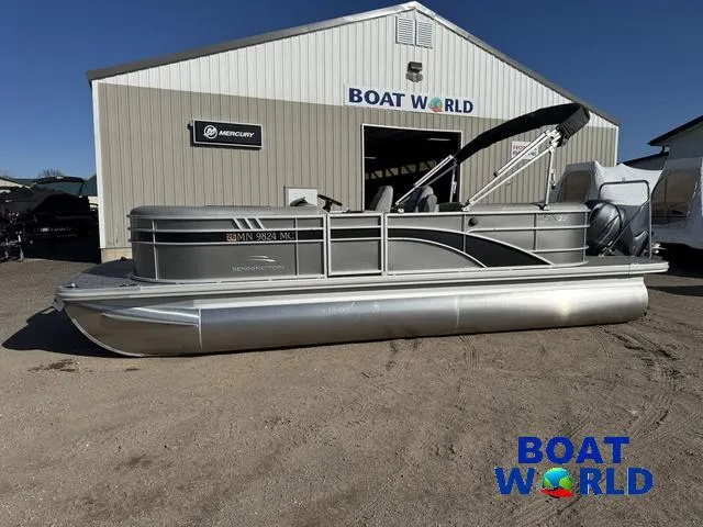 Slide: The Image of Bennington 22 SSRX Pontoon & 115HP Yamaha 2021 - 40