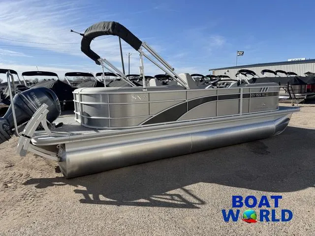 Slide: The Image of Bennington 22 SSRX Pontoon & 115HP Yamaha 2021 - 46