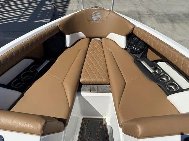 Slide: The Image of Tigé Z3 2025 - 12