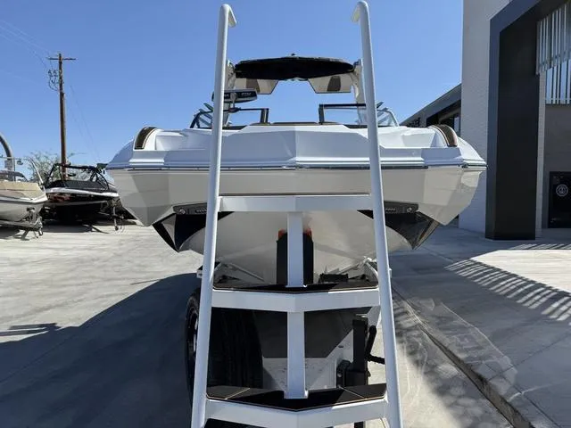 Slide: The Image of Supra SE 575 2025 - 3