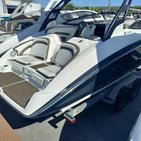 Slide: The Image of Yamaha 242LTD-SE 2016 - 15